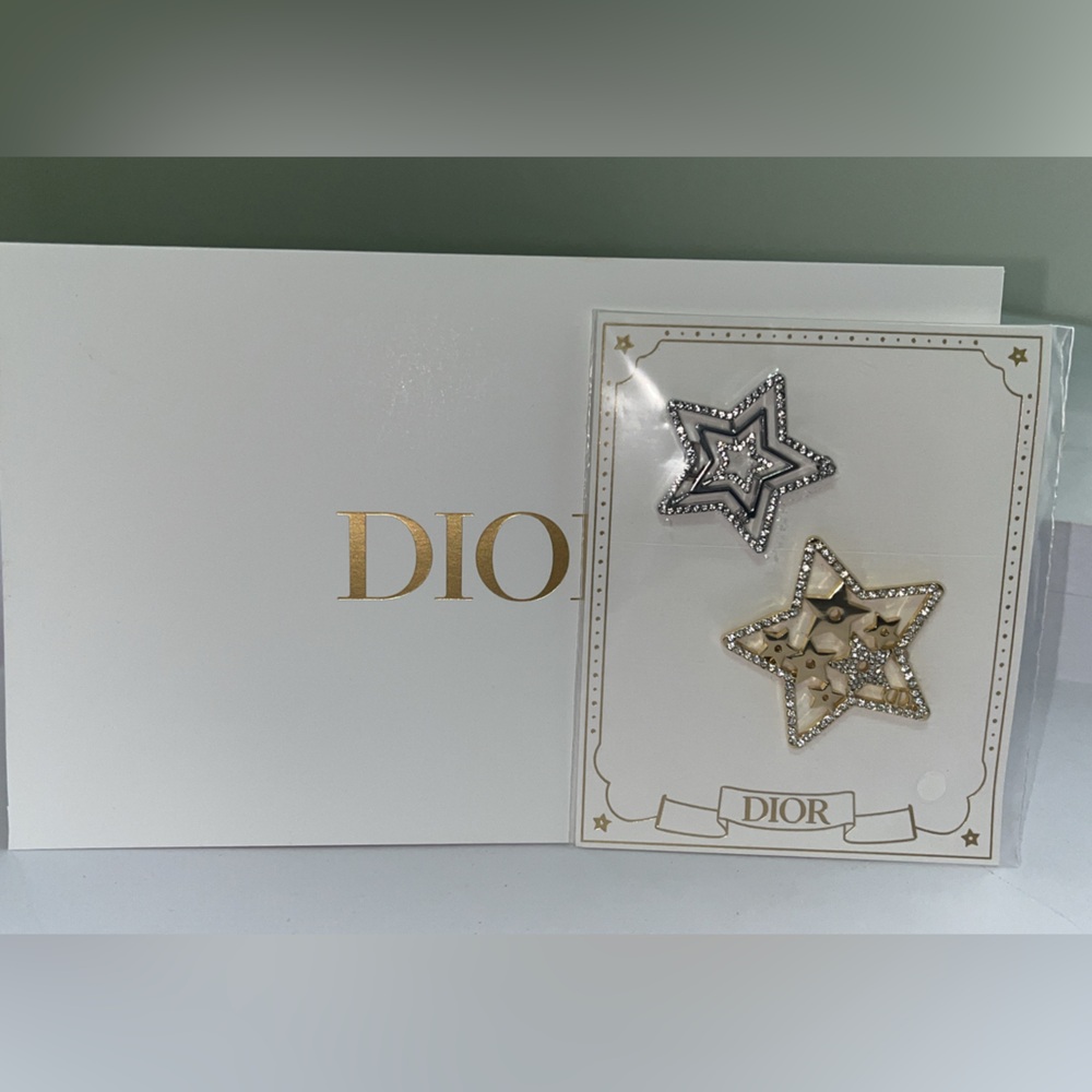 New and authentic Dior Silver and Gold Star Hair Clips
Limited edition. - Picture 5 of 9